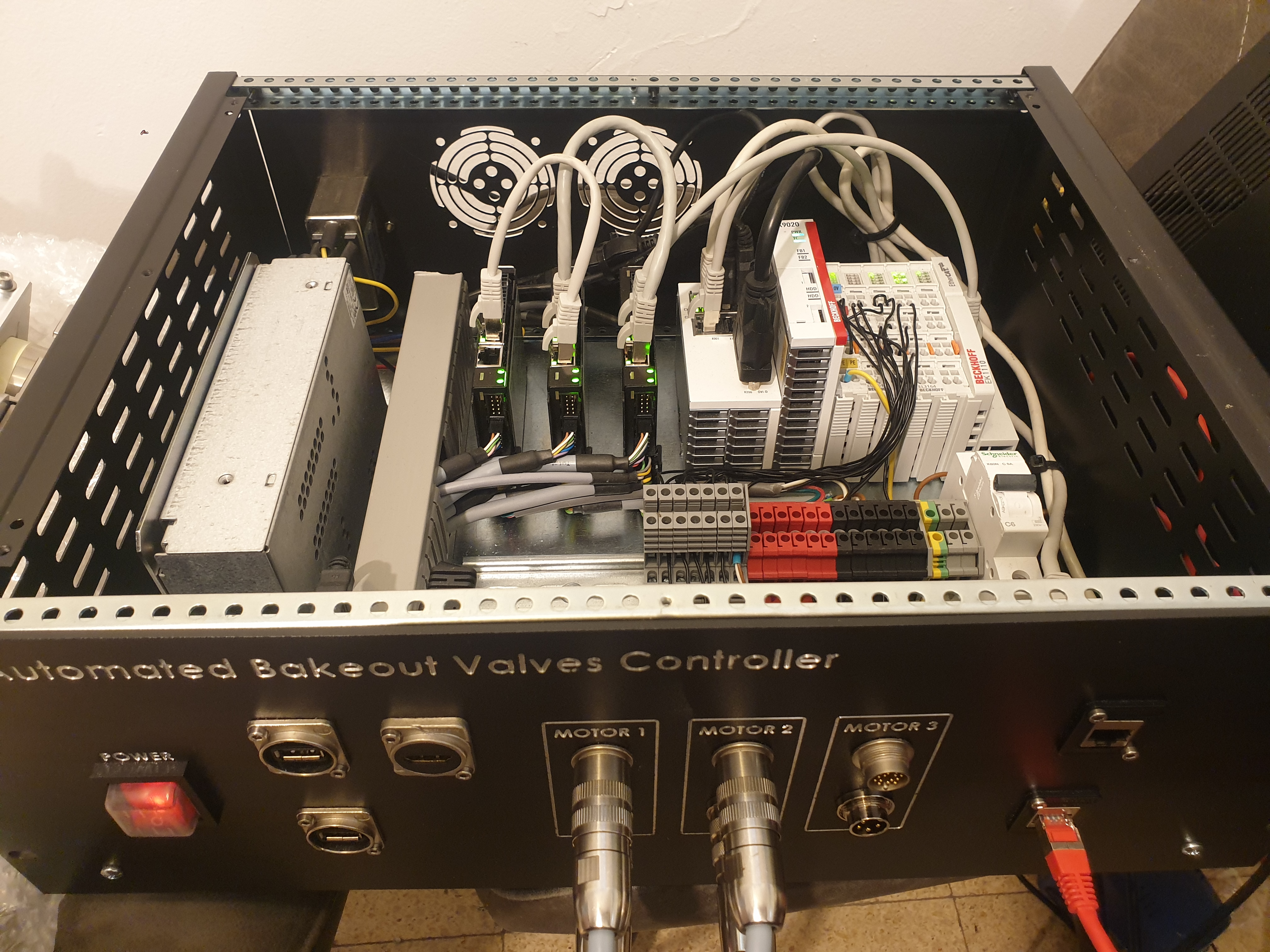 3-Axis Servo Controller for Valve Fastening